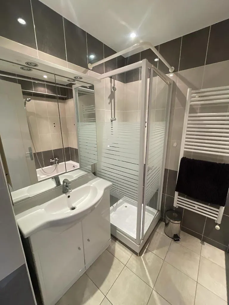 2 Pieces Bord De Mer A Proximite Nice, Antibes Et Monaco, 4 Personnes A Cros De Cagnes Sur Mer Apartment  Cros-de-Cagnes