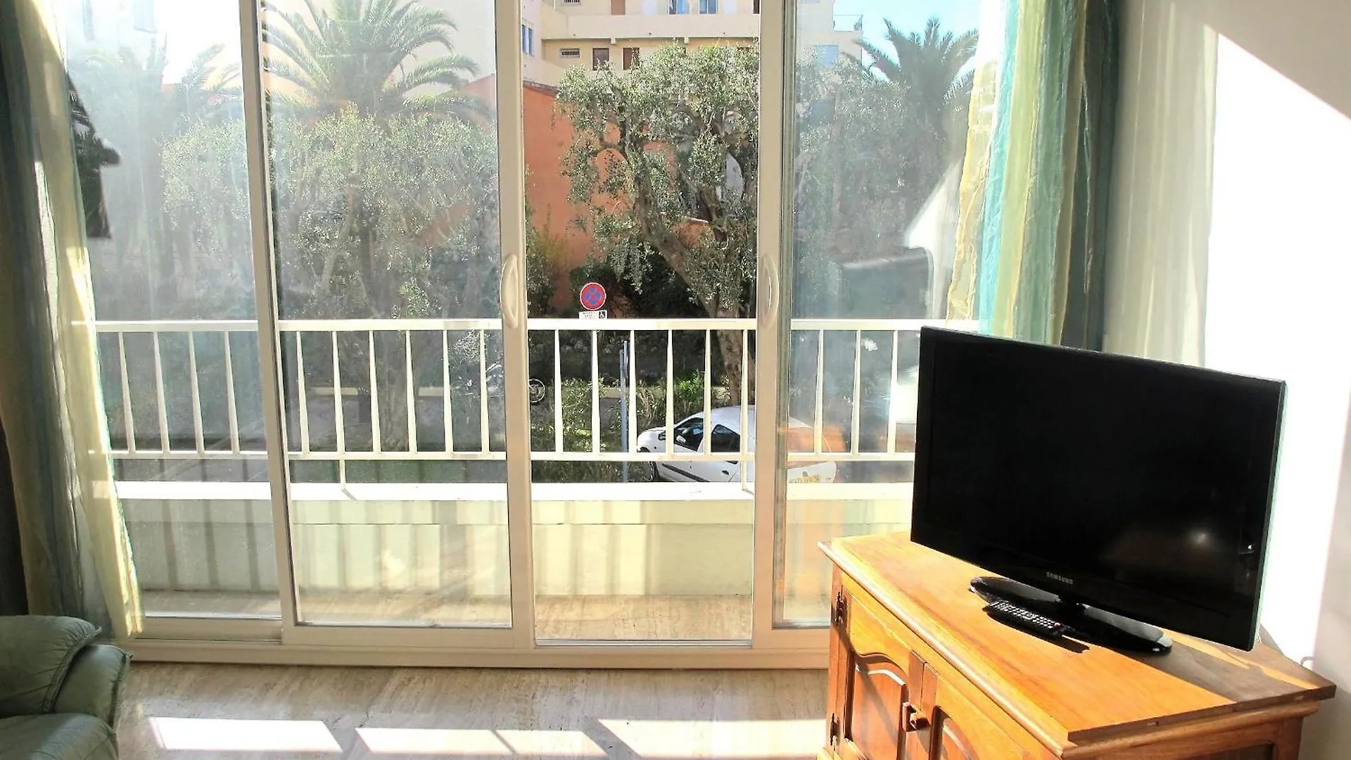 2 Pieces Bord De Mer A Proximite Nice, Antibes Et Monaco, 4 Personnes A Cros De Cagnes Sur Mer Apartment Cros-de-Cagnes